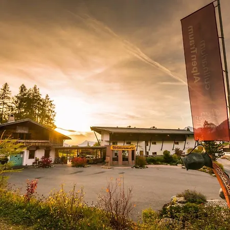 Dorfkrug Aparthotel Seefeld in Tirol