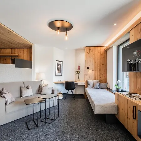 S'hoamatl Dorfkrug Aparthotel Mösern