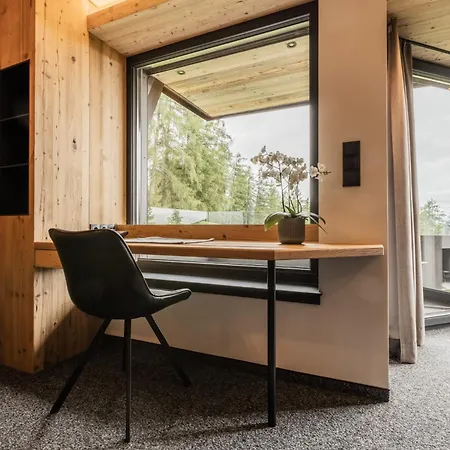 S'hoamatl Dorfkrug Apartmanhotel 4*