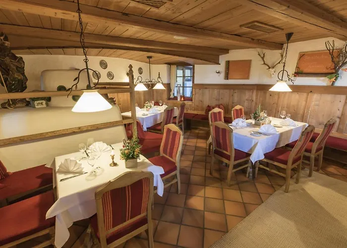 S'hoamatl Dorfkrug Aparthotel 4*