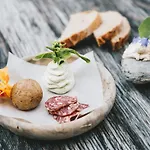 S'hoamatl Dorfkrug Apart Otel 4*